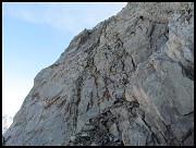 023 Infine si risale questo canalino